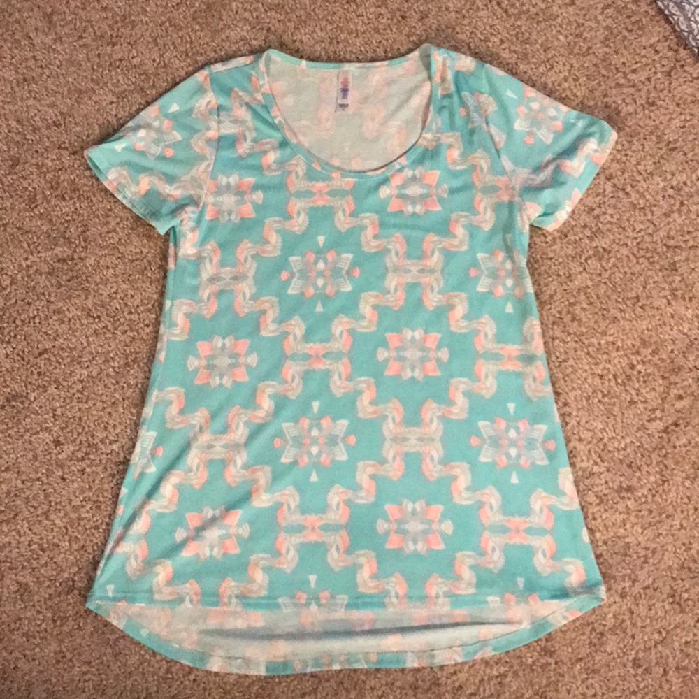 LuLaRoe Classic T